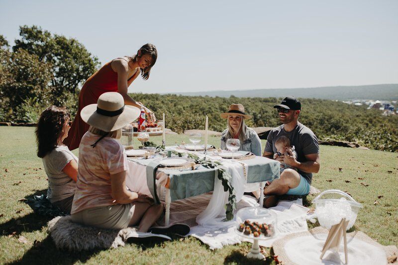 Local business brings luxury picnics to area